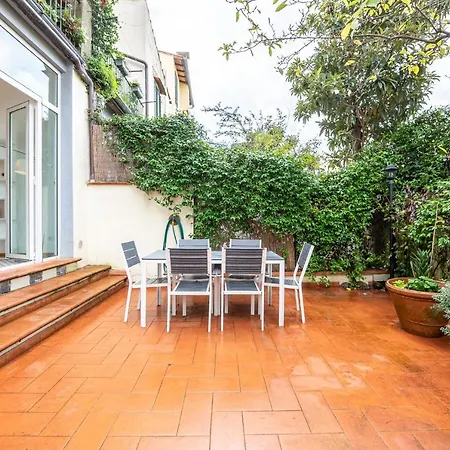 Nicola's - Doppia Con Giardino Privato Florence